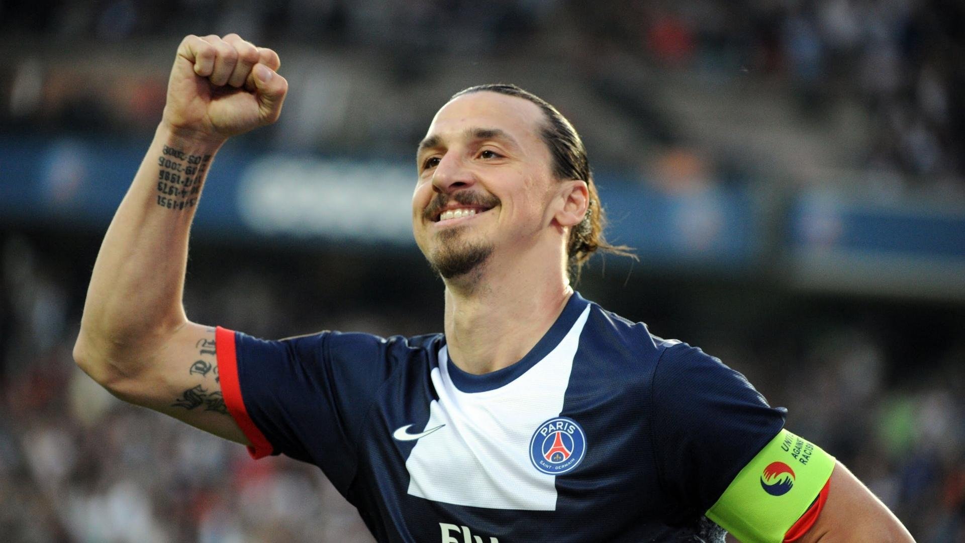 曼联锋线火力强大，红魔军团冲击欧冠席位，曼联红魔图片